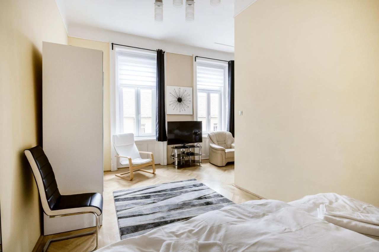 Bubbles Apartment Budapest Exteriör bild