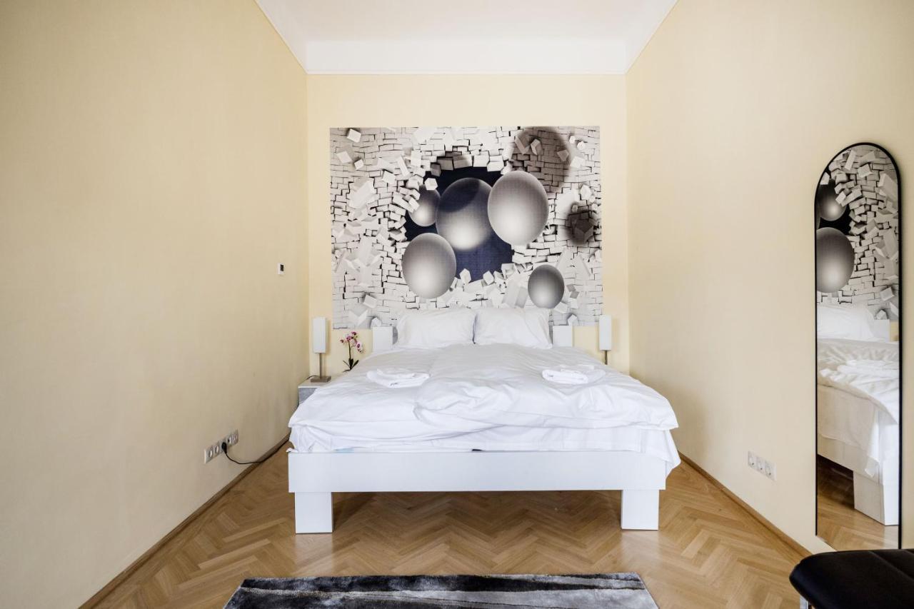 Bubbles Apartment Budapest Exteriör bild